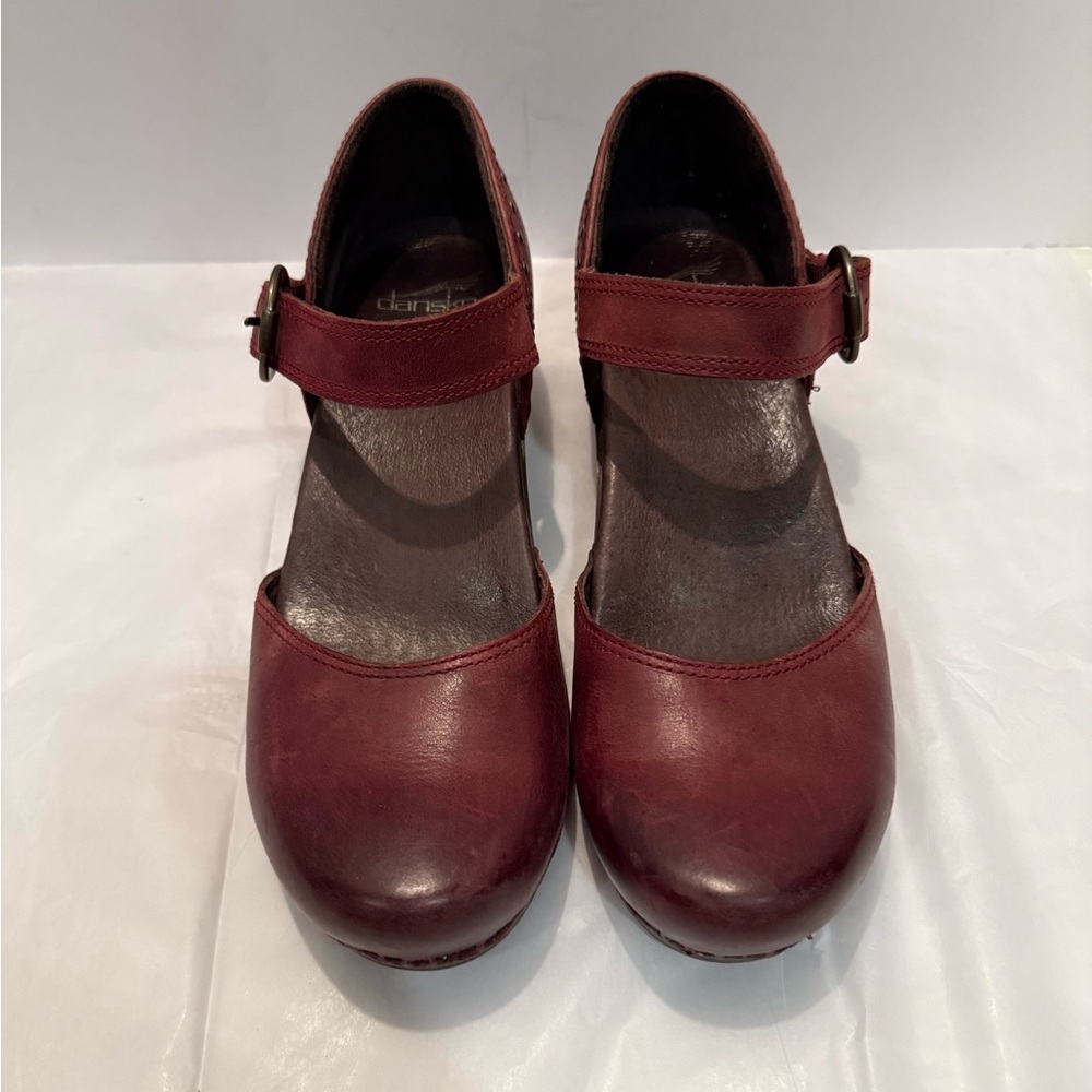 Dansko Makenna clog. Wine color